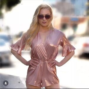 Victoria’s Secret Shimmery Pink Short Sleeve Ruffle Romper Size Large
